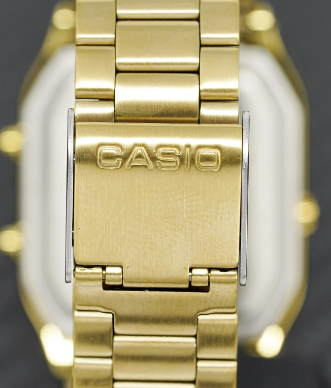 Casio - Vintage: AQ-230 - Gold